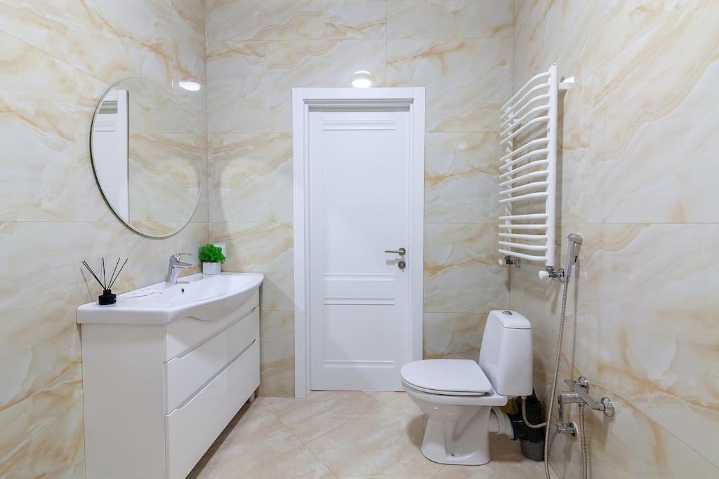 Apartment On Kopernyka Street 5 리비프 외부 사진
